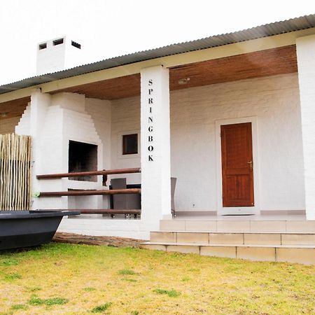 Desert Wind Private Guest And Game Farm 蒙塔古 外观 照片