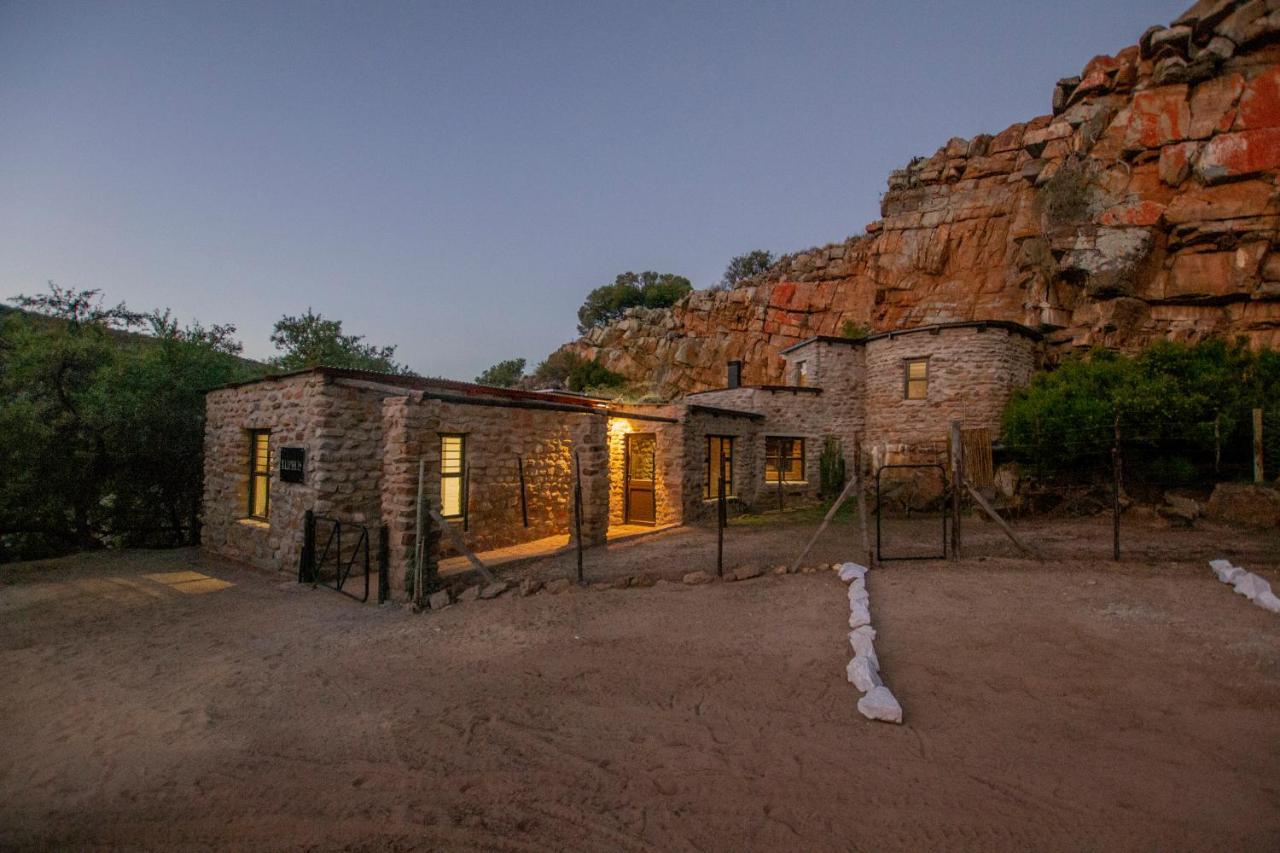Desert Wind Private Guest And Game Farm 蒙塔古 外观 照片