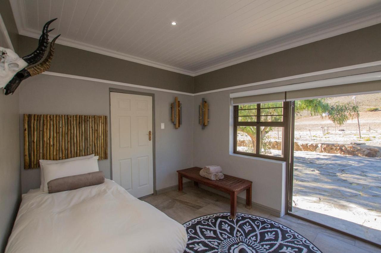 Desert Wind Private Guest And Game Farm 蒙塔古 外观 照片