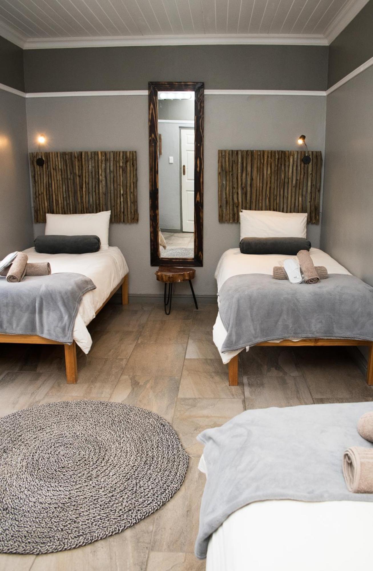 Desert Wind Private Guest And Game Farm 蒙塔古 外观 照片